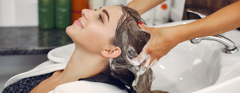 как смыть шампунь